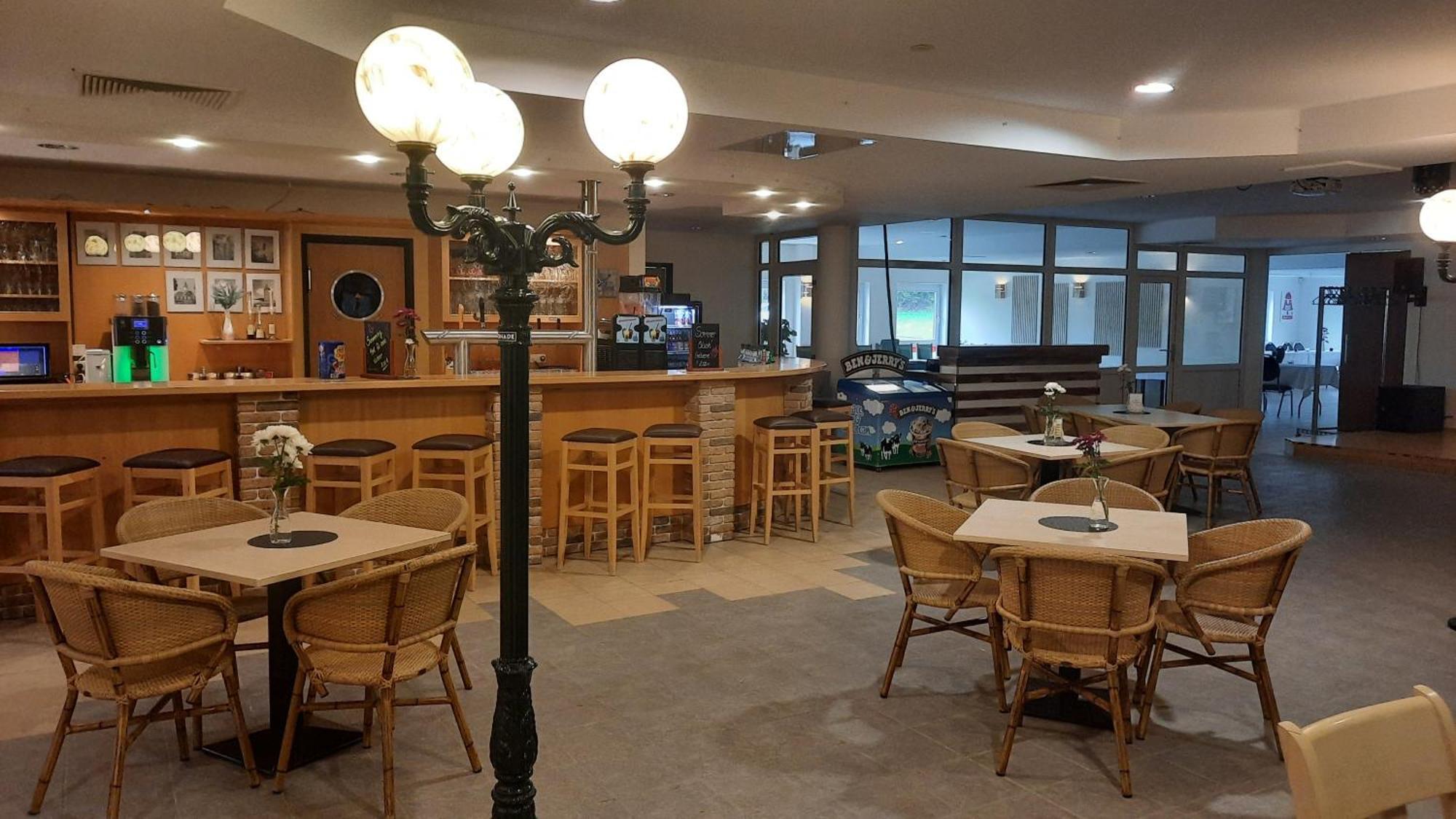 Euroville Jugend- Und Sporthotel Наумбург Экстерьер фото