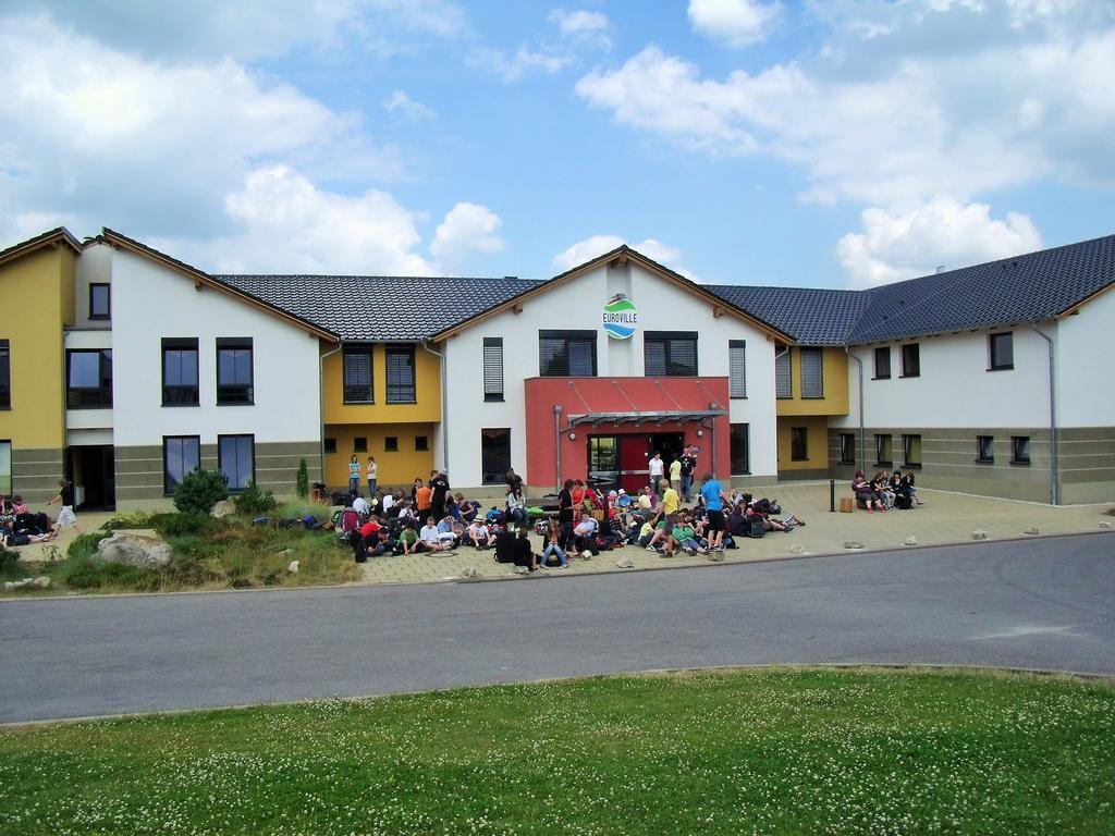 Euroville Jugend- Und Sporthotel Наумбург Экстерьер фото