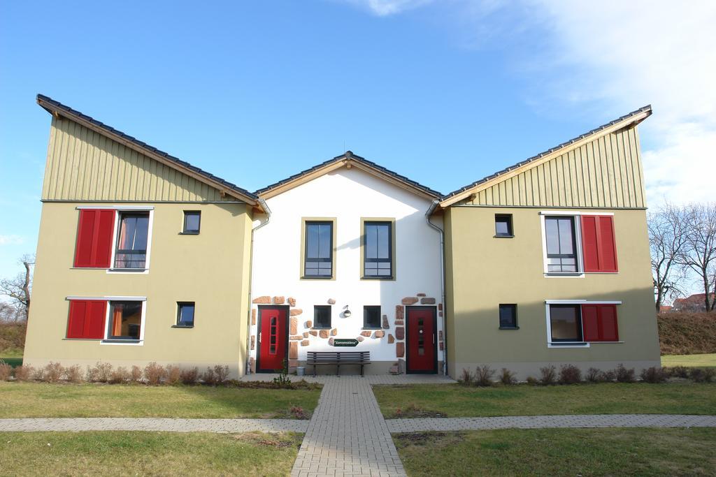 Euroville Jugend- Und Sporthotel Наумбург Экстерьер фото